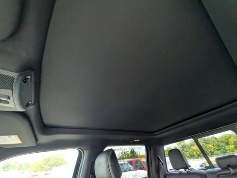 Used 2015 Ford F150 Platinum w/ Equipment Group 701A Luxury AWD/4WD image 20