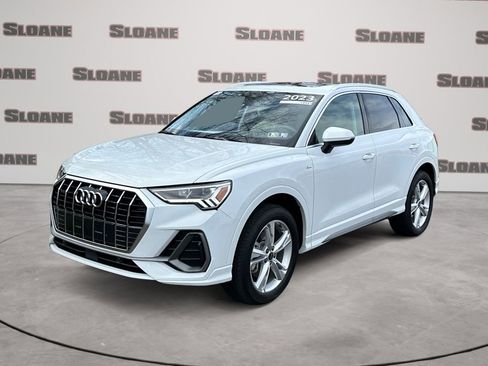 Used 2023 Audi Q3 2.0T Premium w/ Convenience Package image 1