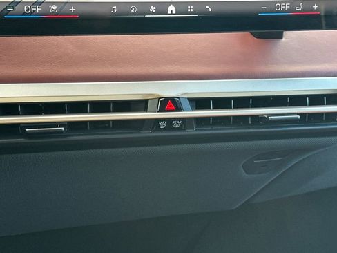 Used 2024 BMW iX xDrive50 w/ Premium Package image 24