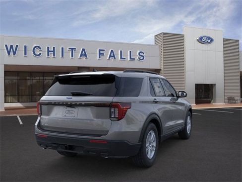 New 2026 Ford Explorer Active image 8