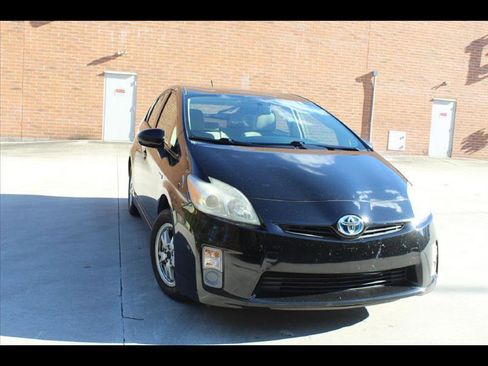Used 2011 Toyota Prius Two image 1