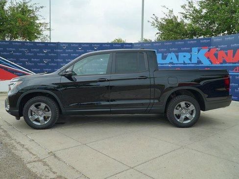 Used 2025 Honda Ridgeline TrailSport image 9