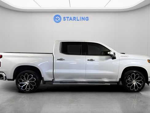 Used 2020 Chevrolet Silverado 1500 High Country w/ Z71 Off-Road Package AWD/4WD image 11