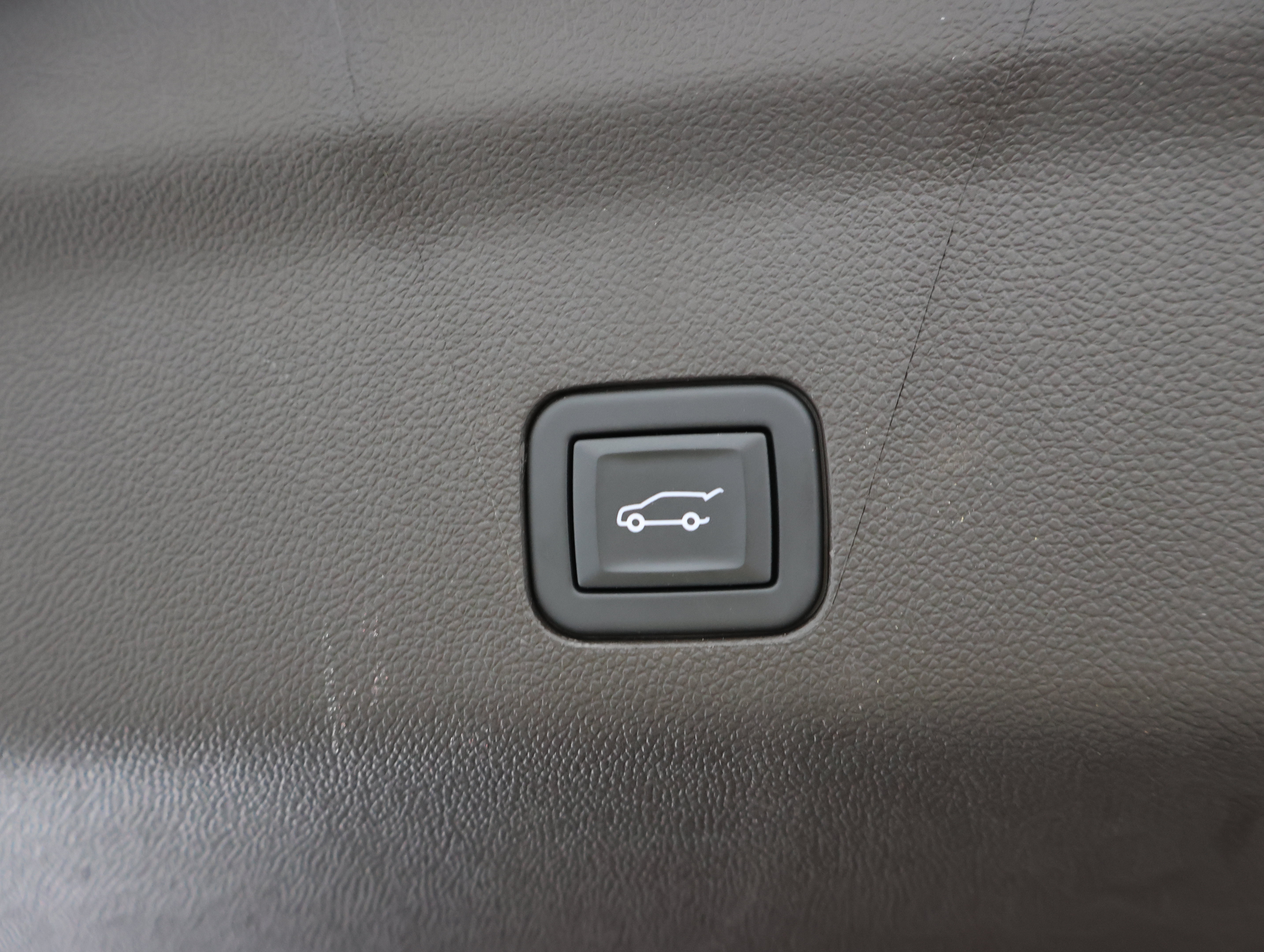 Used 2023 GMC Yukon SLT AWD/4WD image 38
