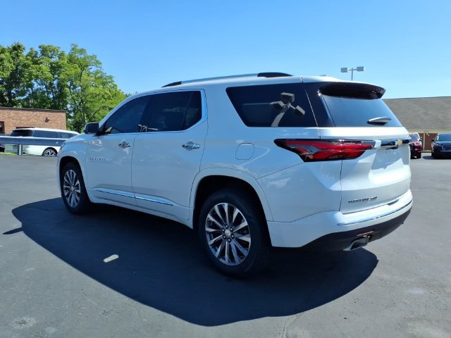 Used 2023 Chevrolet Traverse Premier AWD/4WD image 5