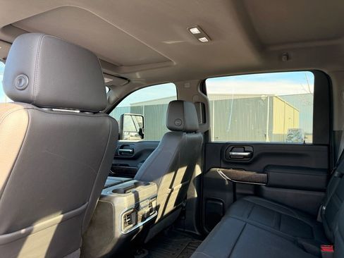 Used 2020 GMC Sierra 2500 Denali w/ Denali Ultimate Package image 13