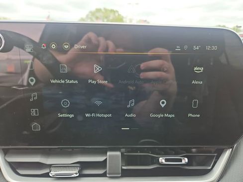 Used 2025 Chevrolet Equinox LT FWD image 19