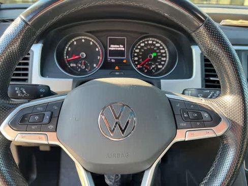 Used 2021 Volkswagen Atlas Cross Sport SE image 13