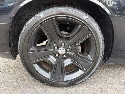 Used 2012 Dodge Challenger R/T image 21
