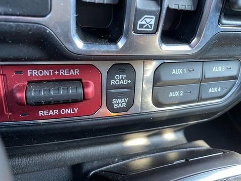 Used 2024 Jeep Wrangler Unlimited Rubicon 4xe image 30