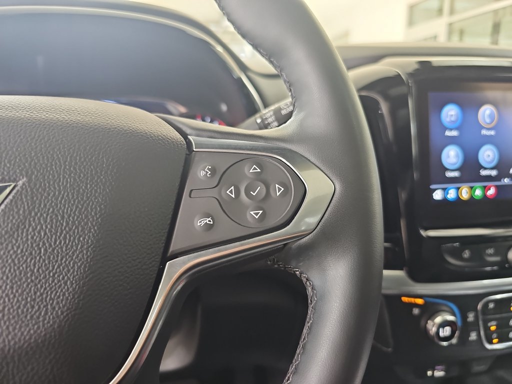 Used 2023 Chevrolet Traverse Premier AWD/4WD image 25