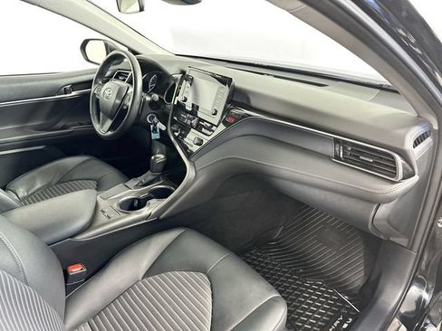Used 2024 Toyota Camry SE FWD image 28