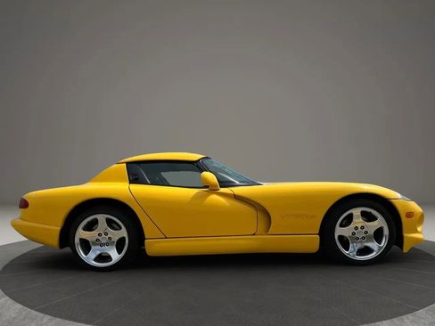 Used 2002 Dodge Viper RT/10 RWD image 6