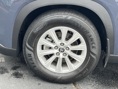 Used 2024 Toyota Grand Highlander XLE image 38