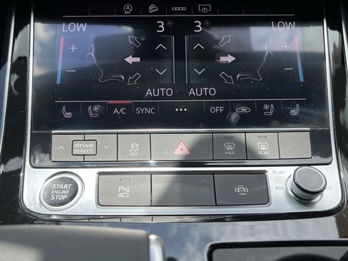 Used 2025 Audi Q8 Premium Plus AWD/4WD image 29