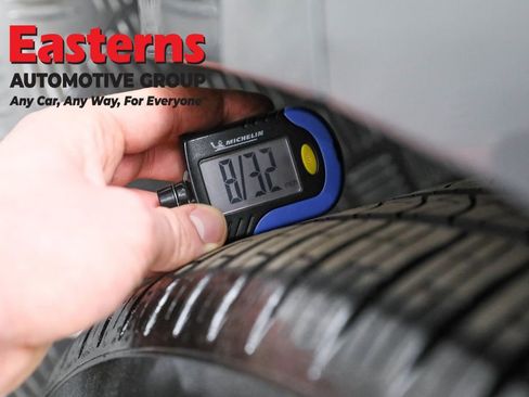 Used 2023 BMW 740i w/ Executive Package RWD image 32