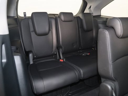 Used 2023 Honda Odyssey EX-L image 13