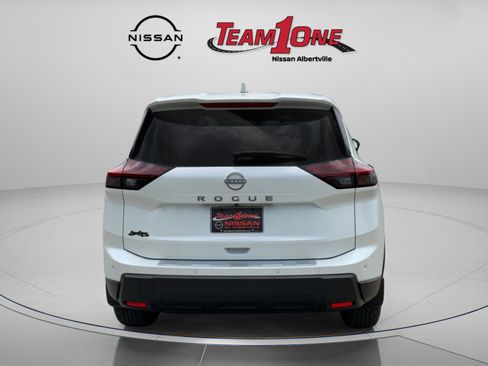 New 2026 Nissan Rogue SV image 5