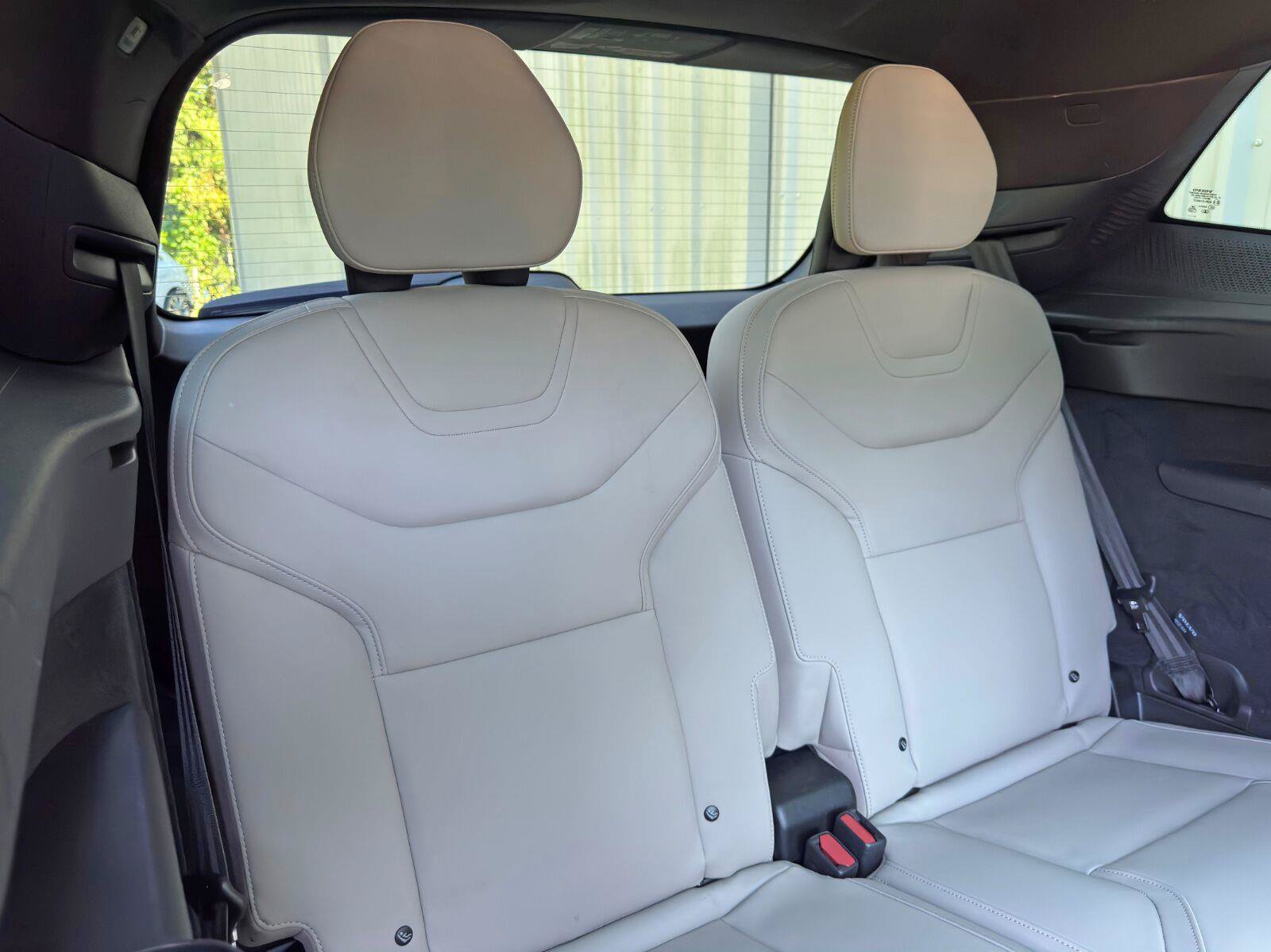 Used 2025 Volvo EX90 Ultra AWD/4WD image 36