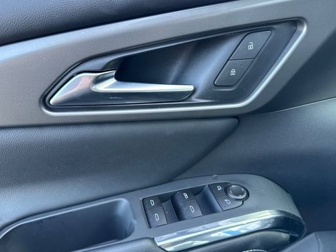 Used 2026 Chevrolet Traverse LT w/ Midnight/Sport Edition image 12