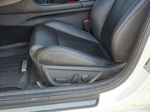 Used 2023 Genesis G70 2.0T RWD image 16