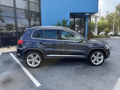 Used 2016 Volkswagen Tiguan R-Line image 9