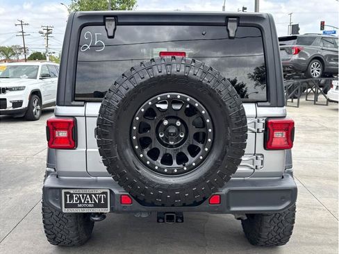 Used 2018 Jeep Wrangler Unlimited Sport S AWD/4WD image 6