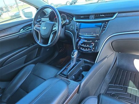 Used 2018 Cadillac XTS Luxury image 16