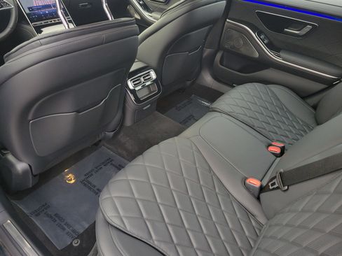 Certified 2025 Mercedes-Benz S 580 4MATIC Sedan image 14