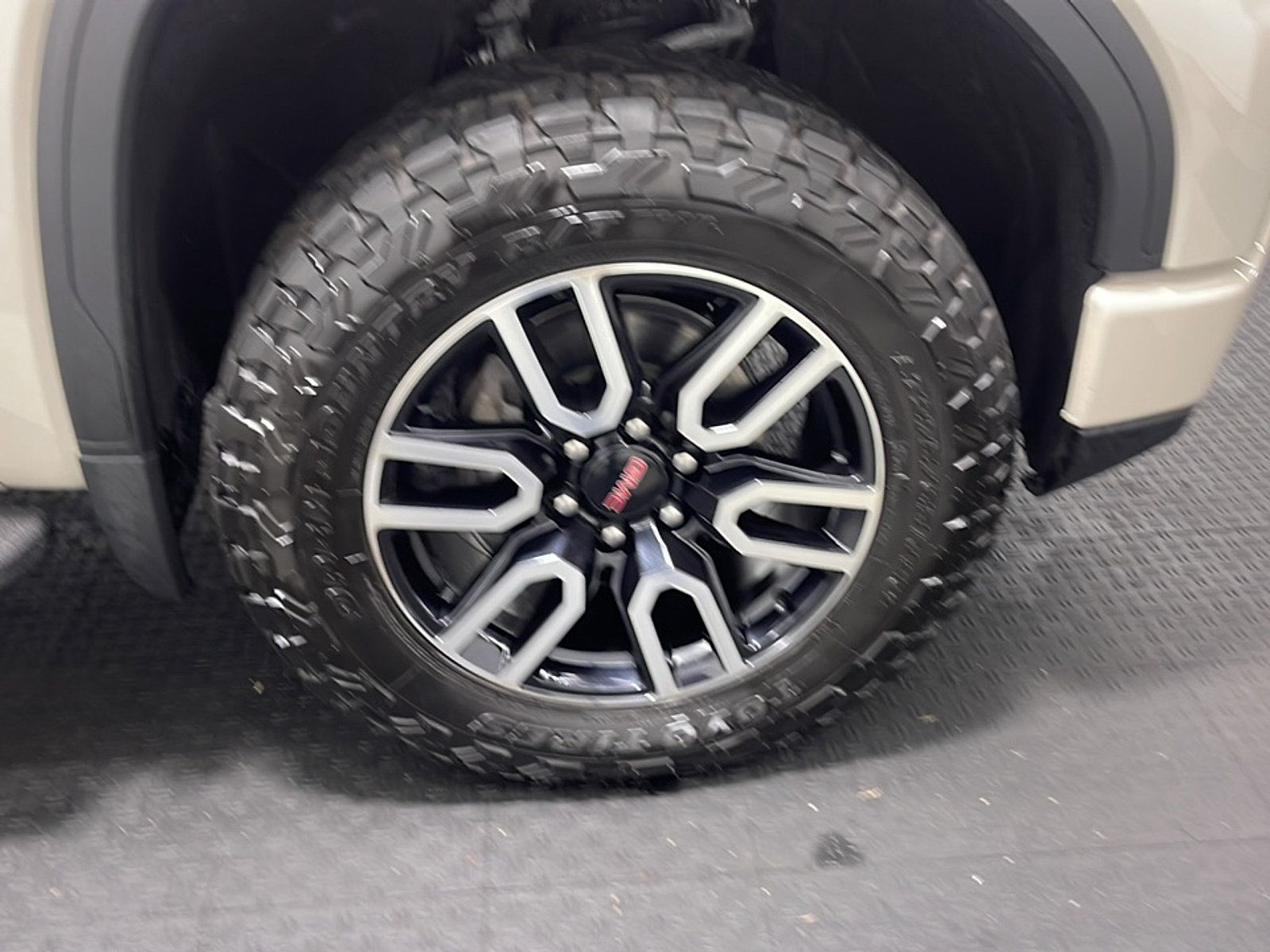 Used 2026 GMC Sierra 1500 AT4 w/ AT4 Premium Package AWD/4WD image 22