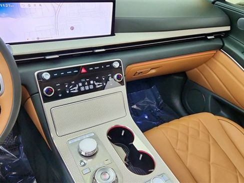 Used 2025 Genesis GV80 3.5T Prestige image 45