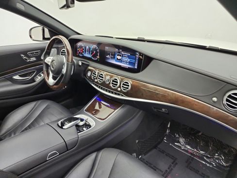 Used 2020 Mercedes-Benz S 560 Sedan image 22