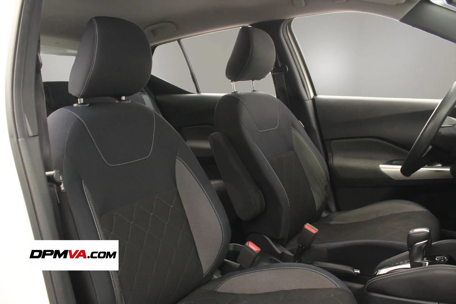 Used 2018 Nissan Kicks SV FWD image 24