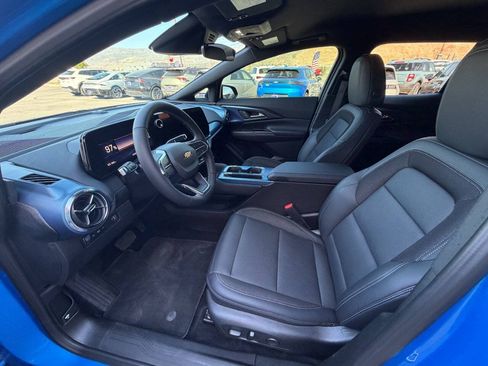 Used 2024 Chevrolet Equinox EV LT AWD/4WD image 16