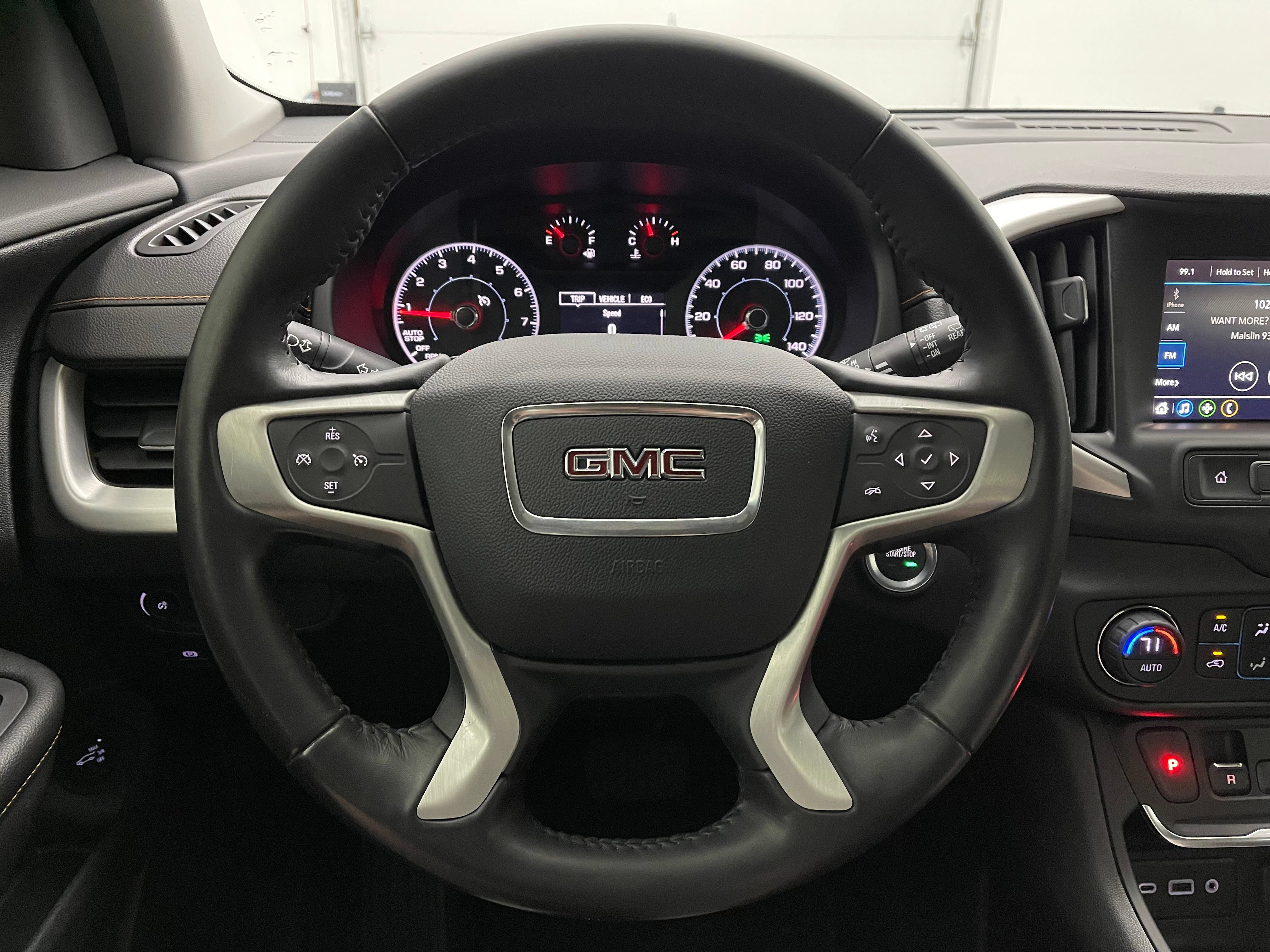 Used 2018 GMC Terrain SLE w/ Driver Convenience Package FWD image 19