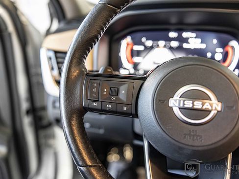 Used 2022 Nissan Rogue Platinum w/ Head-Up Display Package image 24