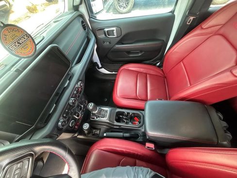 Used 2024 Jeep Wrangler Unlimited Rubicon 392 AWD/4WD image 15