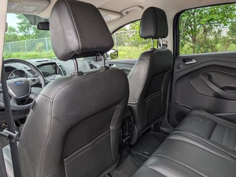 Used 2016 Ford Escape SE w/ SE Leather Comfort Package AWD/4WD image 19