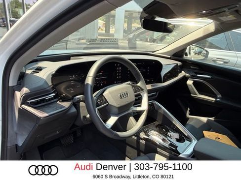 Used 2025 Audi Q5 Premium w/ Premium Plus AWD/4WD image 10
