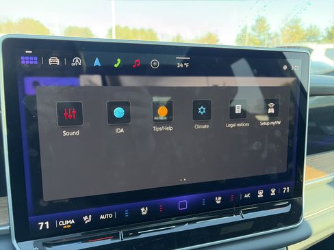 Used 2026 Volkswagen Tiguan SEL R-Line image 35