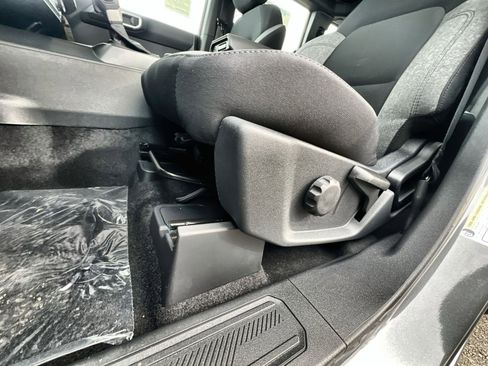 New 2025 Ford Bronco 4-Door image 14