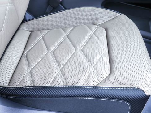 Used 2025 Volkswagen Atlas Cross Sport SE image 37