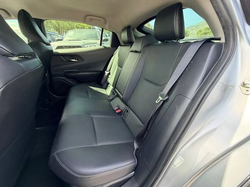 Used 2024 Toyota Prius XLE AWD/4WD image 23