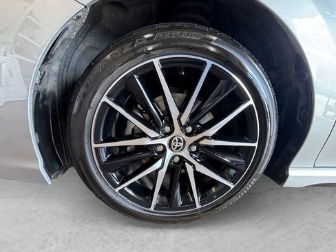Used 2021 Toyota Camry SE FWD image 29