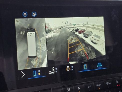 New 2025 Chevrolet Brightdrop 600 w/ Power Door Package image 5