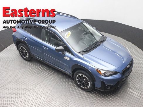 Used 2021 Subaru Crosstrek 2.0i AWD/4WD image 3
