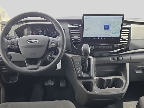 Used 2025 Ford Transit 350 XLT RWD image 9