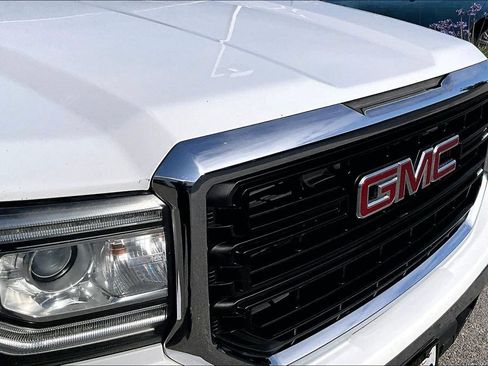 Used 2018 GMC Sierra 1500 2WD Regular Cab image 31