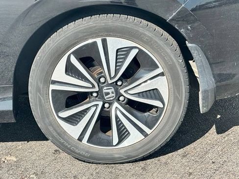 Used 2018 Honda Civic EX-T image 4