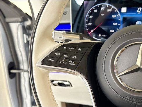 Used 2024 Mercedes-Benz Maybach S 580 4MATIC image 23